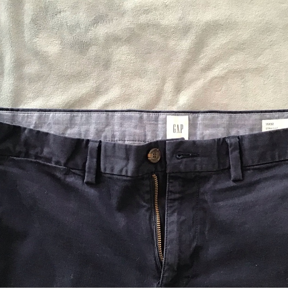 Gap Men’s Straight leg Khakis Pants  (35x32) dark blue
